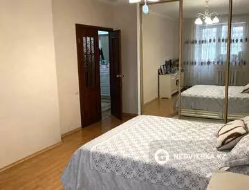 2-комнатная квартира, этаж 2 из 12, 72 м², миниатюра 6