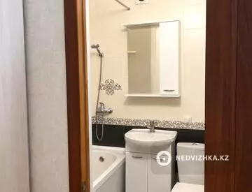 2-комнатная квартира, этаж 2 из 12, 72 м², миниатюра 11
