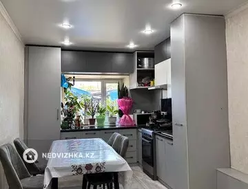 4-бөлмелі үй, 6 соттық, 97 м², 9-нобай