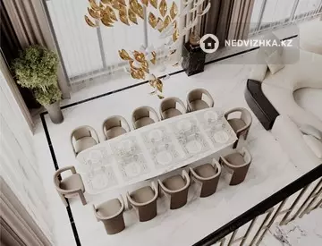 7-комнатный дом, 7 соток, 700 м²