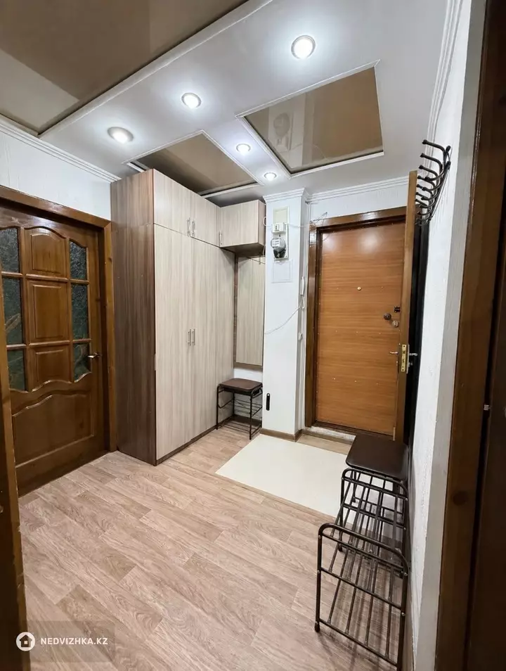 3-комнатная квартира, этаж 3 из 5, 69 м², фотография 3