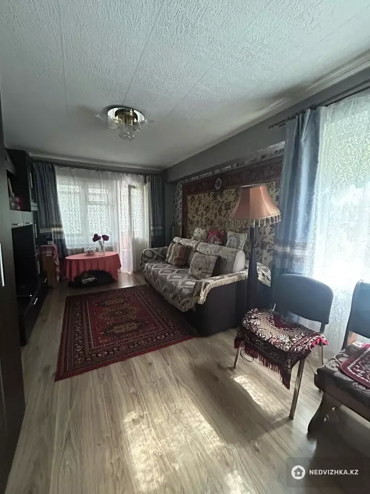 2-комнатная квартира, этаж 2 из 5, 44 м², фотография 3