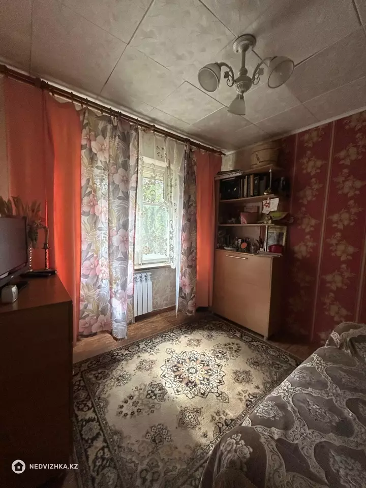 2-комнатная квартира, этаж 2 из 5, 44 м², фотография 5