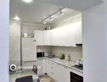 1-комнатная квартира, этаж 3 из 5, 52 м², миниатюра 7