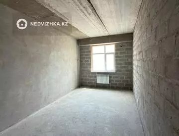 5-комнатная квартира, этаж 3 из 10, 187 м²
