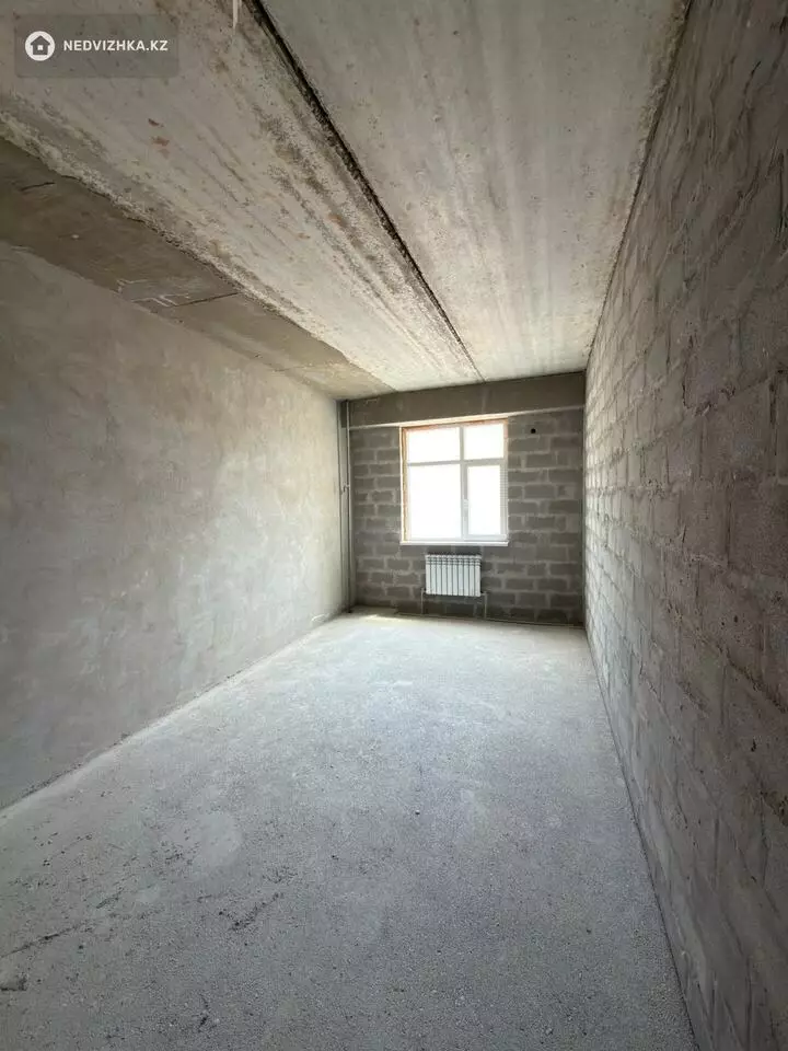 5-комнатная квартира, этаж 3 из 10, 187 м², фотография 2