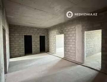 5-комнатная квартира, этаж 3 из 10, 187 м², миниатюра 11