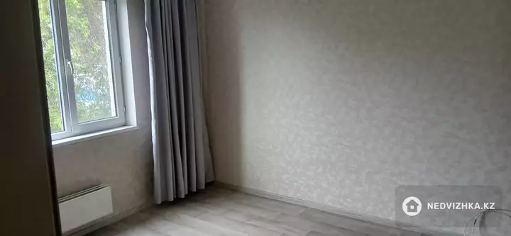 3-комнатная квартира, этаж 4 из 5, 68 м², фотография 4