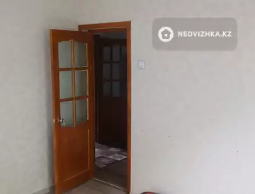 3-комнатная квартира, этаж 4 из 5, 68 м², миниатюра 6