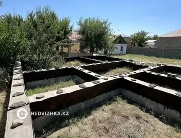 2-бөлмелі үй, 10 соттық, 100 м², 1-нобай