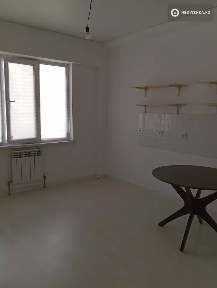 1-комнатная квартира, этаж 2 из 3, 38 м²
