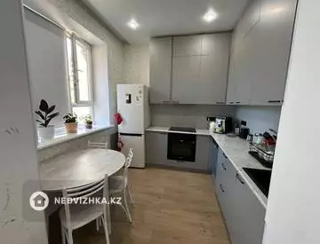2-комнатная квартира, этаж 7 из 9, 53 м², миниатюра 5
