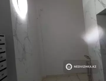 2-комнатная квартира, этаж 5 из 10, 53 м², миниатюра 6