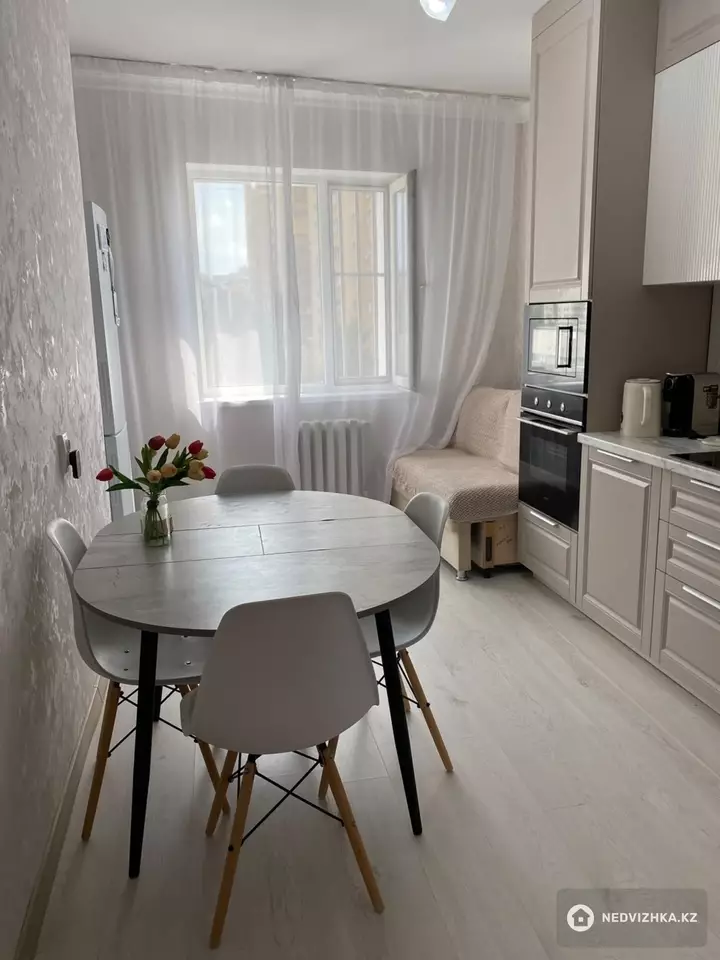 2-комнатная квартира, этаж 5 из 10, 53 м²
