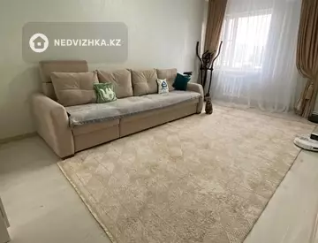 2-комнатная квартира, этаж 5 из 10, 53 м², миниатюра 2