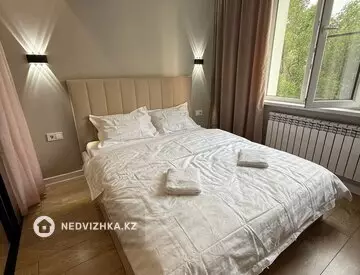 3-комнатная квартира, этаж 3 из 12, 55 м², На длительный срок