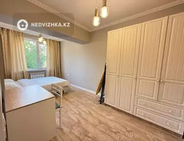 3-комнатная квартира, этаж 3 из 12, 55 м², На длительный срок