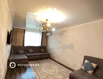 3-комнатная квартира, этаж 8 из 10, 70 м²