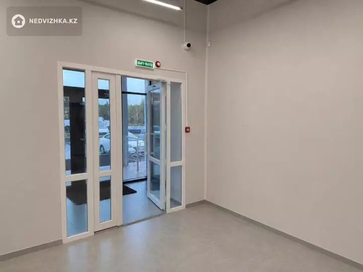 Офис, Магазин и др., этаж 1 из 9, 124 м², На длительный срок, фотография 2