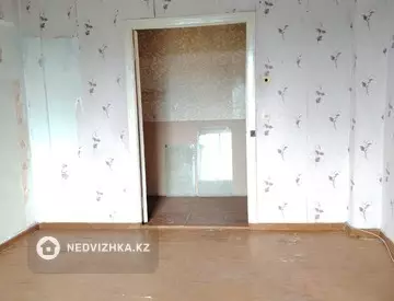 2-комнатная квартира, этаж 4 из 4, 60 м², миниатюра 7