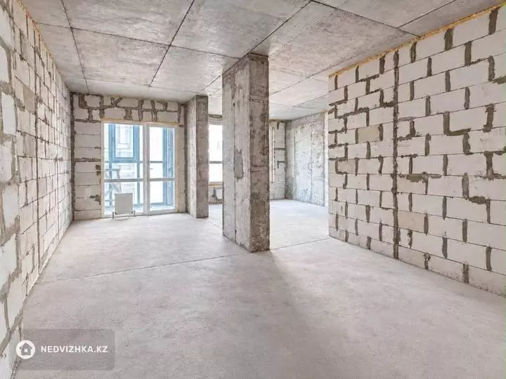 2-комнатная квартира, этаж 8 из 20, 55 м², фотография 3