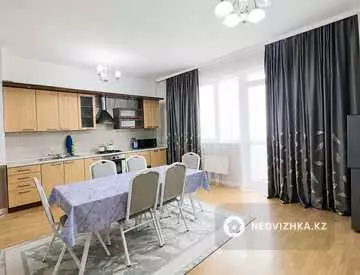 2-комнатная квартира, этаж 8 из 9, 98 м², Посуточно