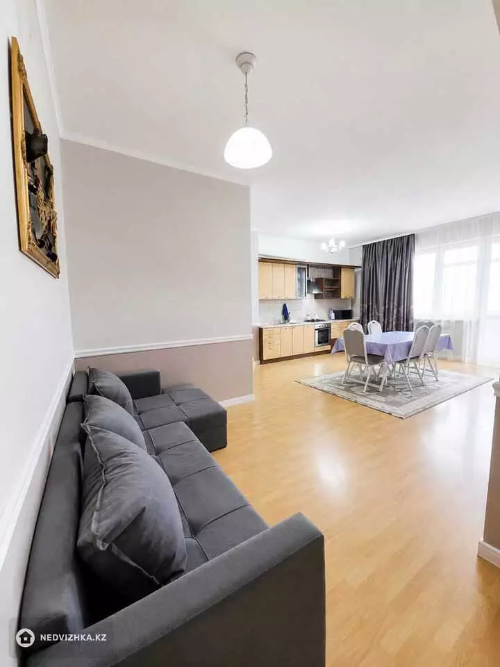 2-комнатная квартира, этаж 8 из 9, 98 м², Посуточно, фотография 4