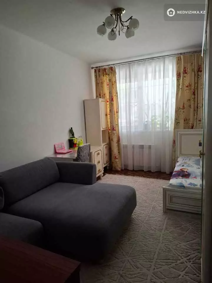 2-комнатная квартира, этаж 1 из 13, 63 м², фотография 5