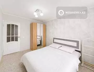 2-комнатная квартира, этаж 4 из 5, 56 м², Посуточно