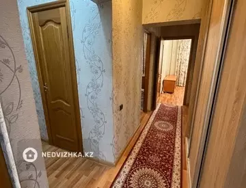 3-комнатная квартира, этаж 1 из 9, 74 м²