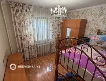 3-комнатная квартира, этаж 1 из 9, 74 м²