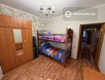 3-комнатная квартира, этаж 1 из 9, 74 м², миниатюра 6