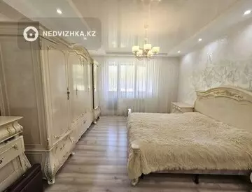 3-комнатная квартира, этаж 10 из 12, 90 м²