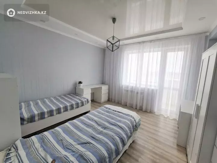 3-комнатная квартира, этаж 10 из 12, 90 м², фотография 5
