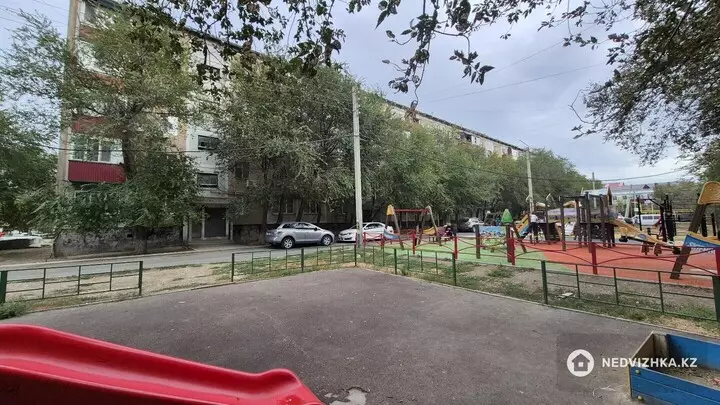 4-комнатная квартира, этаж 4 из 5, 72 м²