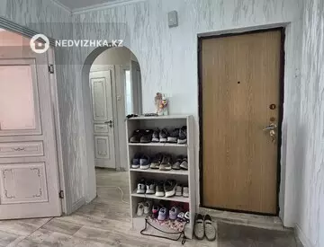 4-комнатная квартира, этаж 4 из 5, 72 м², миниатюра 2