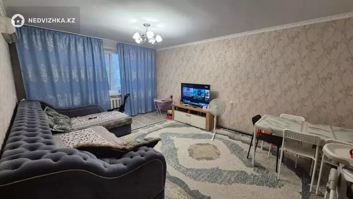 4-комнатная квартира, этаж 4 из 5, 72 м², фотография 4