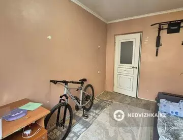 4-комнатная квартира, этаж 4 из 5, 72 м², миниатюра 10