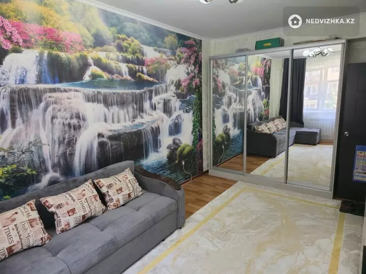 1-комнатная квартира, этаж 3 из 9, 34 м², фотография 2