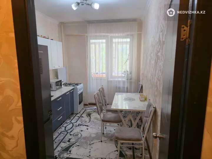 1-комнатная квартира, этаж 3 из 9, 34 м², фотография 4