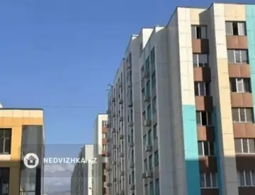 1-комнатная квартира, этаж 2 из 10, 42 м²