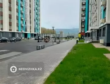 1-комнатная квартира, этаж 2 из 10, 42 м²