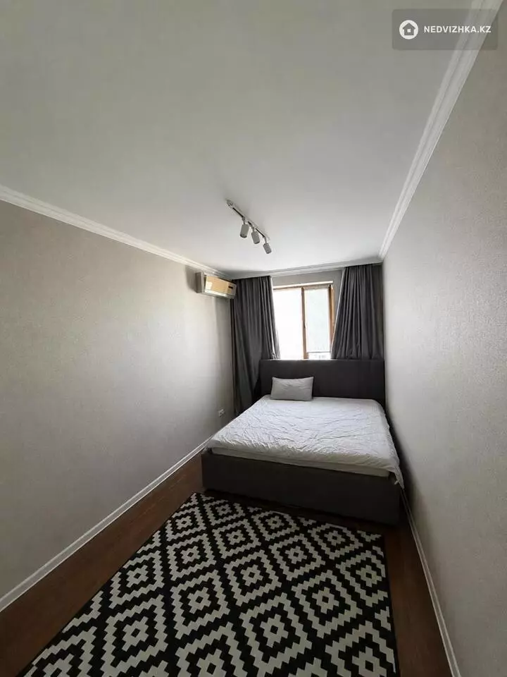 3-комнатная квартира, этаж 8 из 9, 73 м², фотография 4