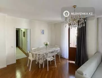 3-комнатная квартира, этаж 8 из 9, 73 м²
