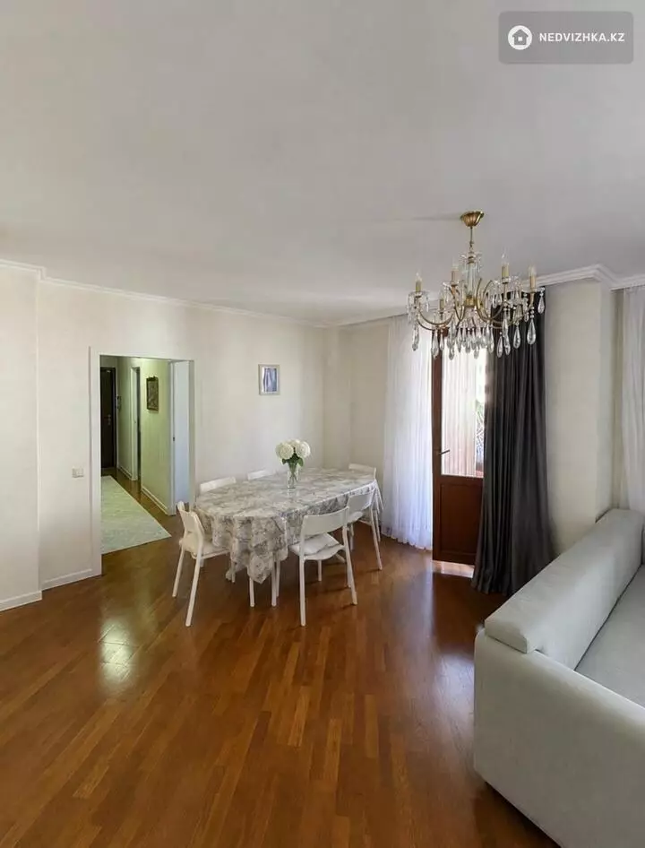 3-комнатная квартира, этаж 8 из 9, 73 м², фотография 2