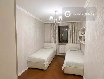 3-комнатная квартира, этаж 8 из 9, 73 м²