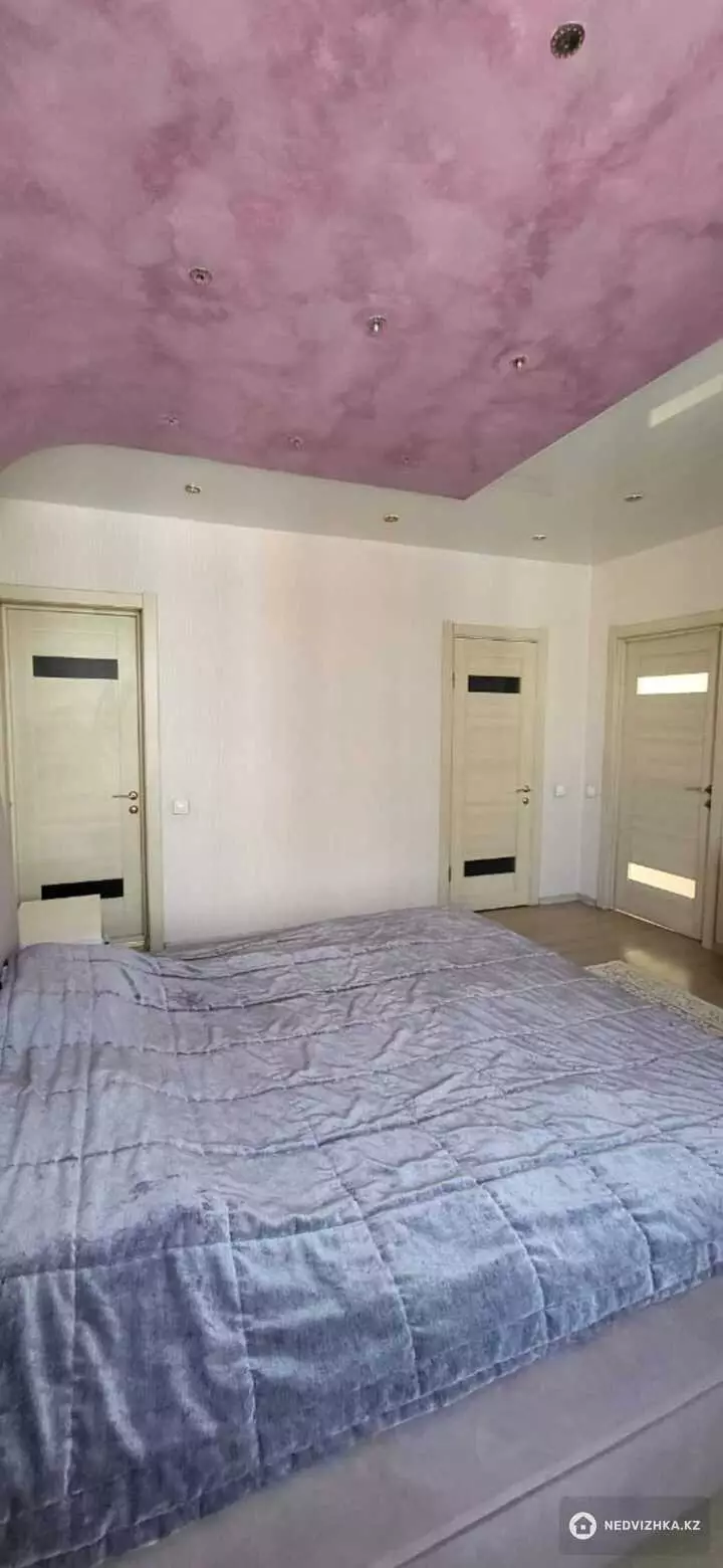 2-комнатная квартира, этаж 7 из 9, 82 м², фотография 5