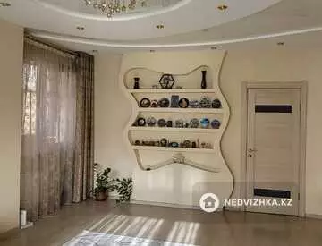 2-комнатная квартира, этаж 7 из 9, 82 м², миниатюра 3