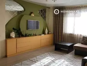 2-комнатная квартира, этаж 7 из 9, 82 м², миниатюра 1