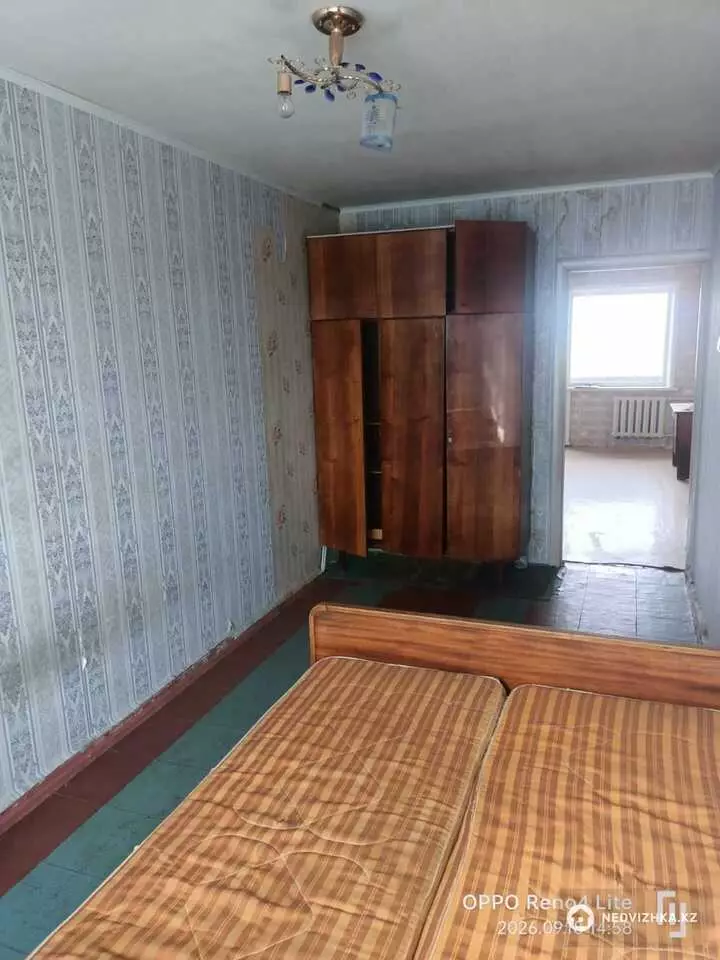 2-комнатная квартира, этаж 4 из 5, 45 м², фотография 2